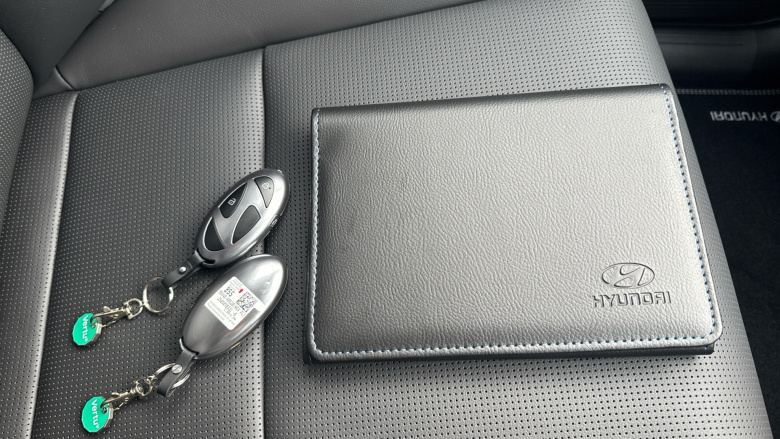 Hyundai SANTA FE 1.6 TGDi Hybrid Ultimate 5dr 4WD Auto Hybrid Estate